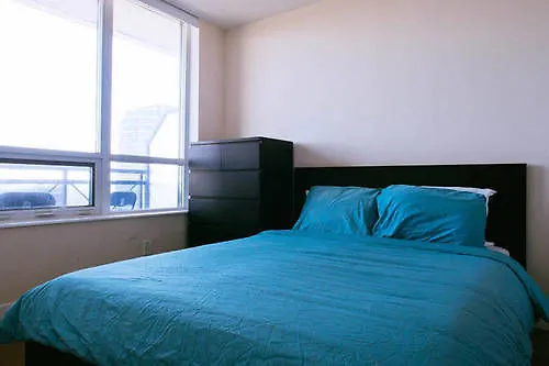 Jp Stays - Luxurious Condo Etobicoke Hotel