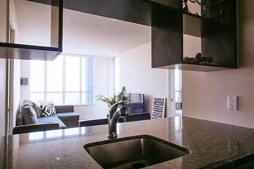 Jp Stays - Luxurious Condo Etobicoke 3*, Toronto Canada